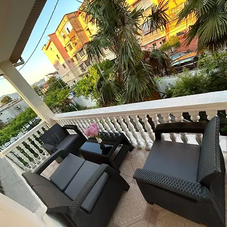 Semesterbostad Top Guest House